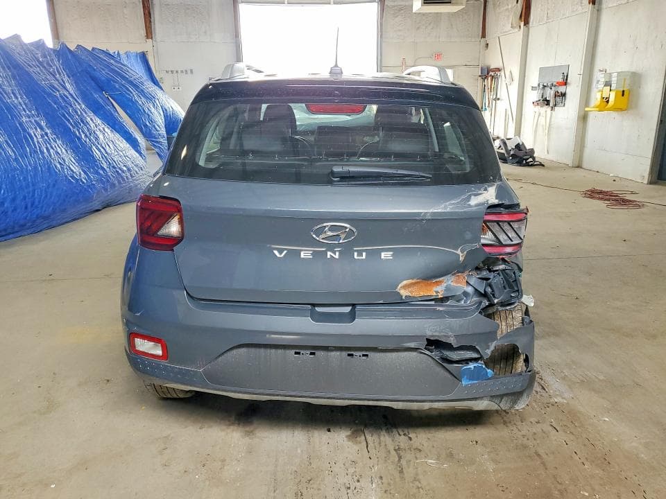 2025 HYUNDAI VENUE LIMITED 6