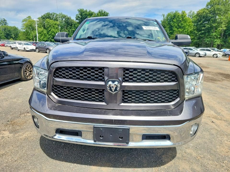 2018 RAM 1500 SLT 5