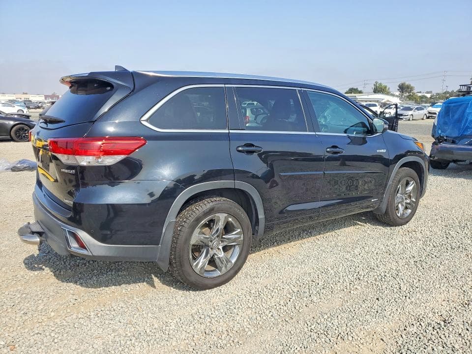 2018 TOYOTA HIGHLANDER HYBRID LIMITED PLATINUM 3