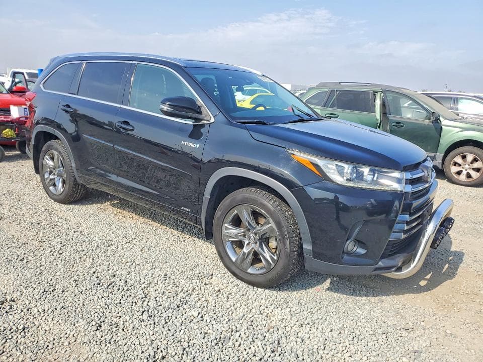 2018 TOYOTA HIGHLANDER HYBRID LIMITED PLATINUM 4