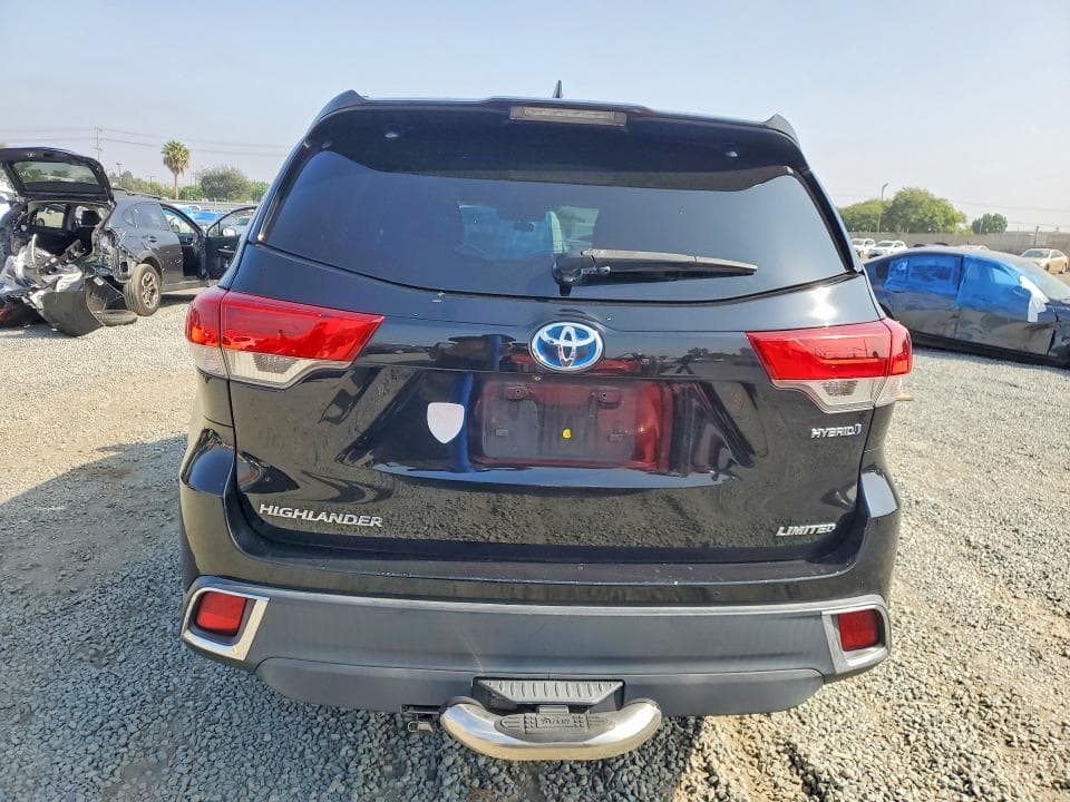 2018 TOYOTA HIGHLANDER HYBRID LIMITED PLATINUM 6