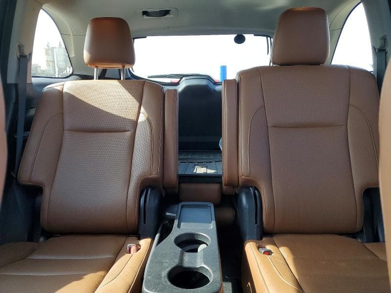 2018 TOYOTA HIGHLANDER HYBRID LIMITED PLATINUM 10