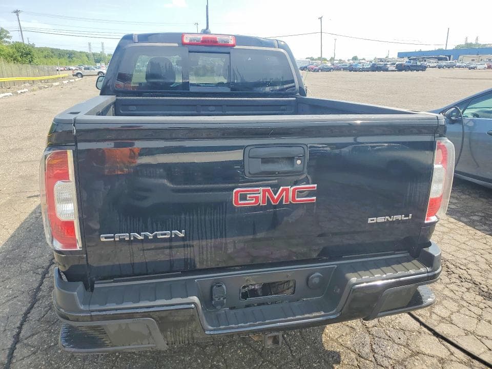 2017 GMC CANYON DENALI 6