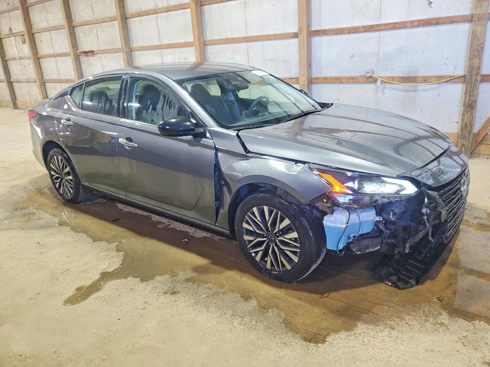 2025 NISSAN ALTIMA SV 4