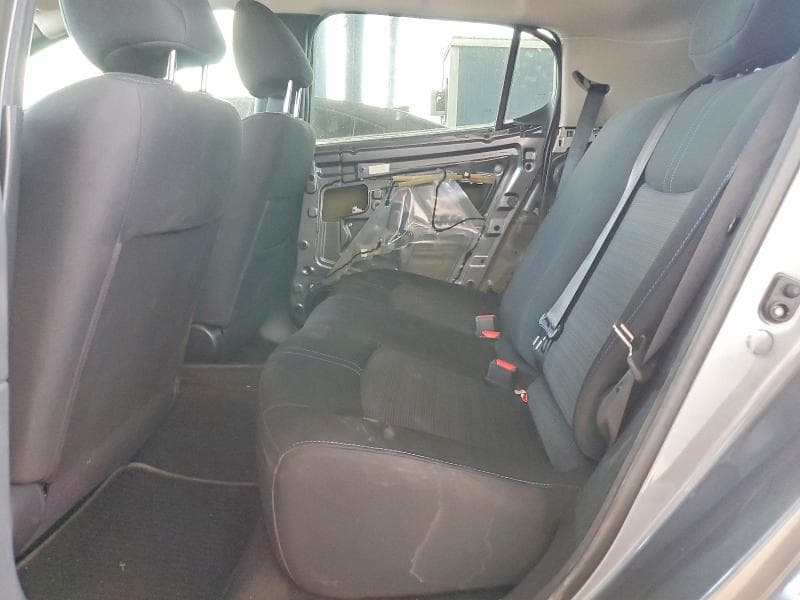2019 NISSAN LEAF S 10