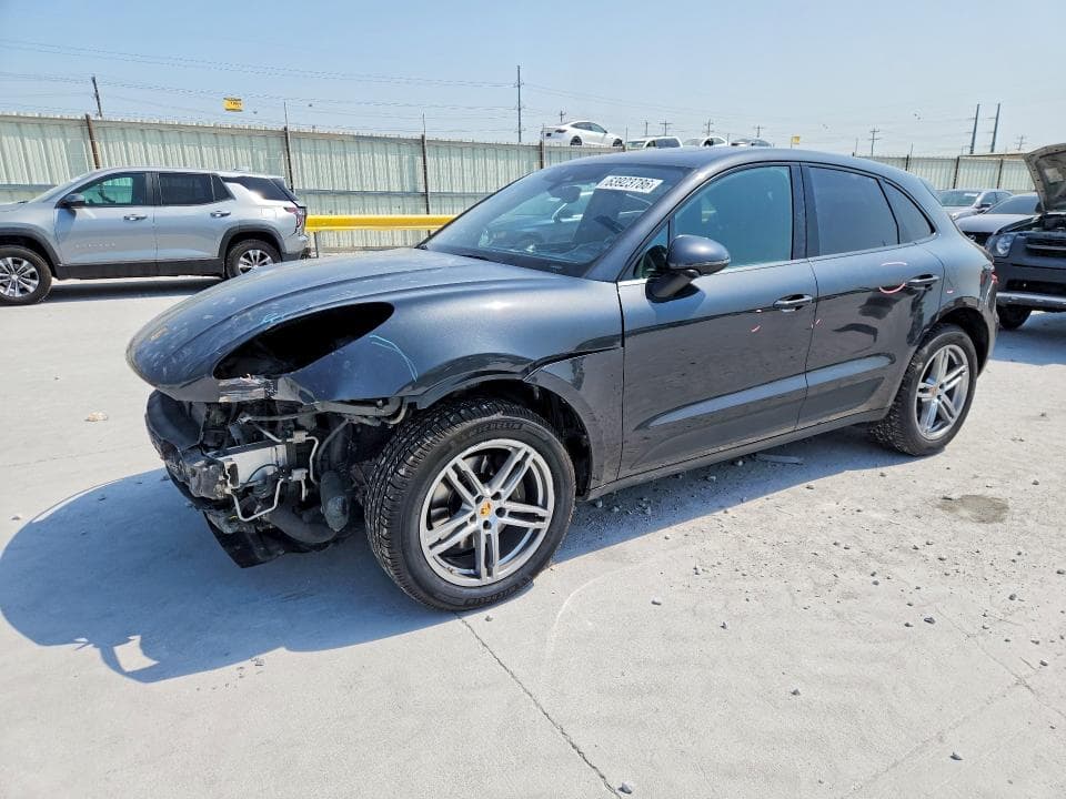 2018 PORSCHE MACAN - 1
