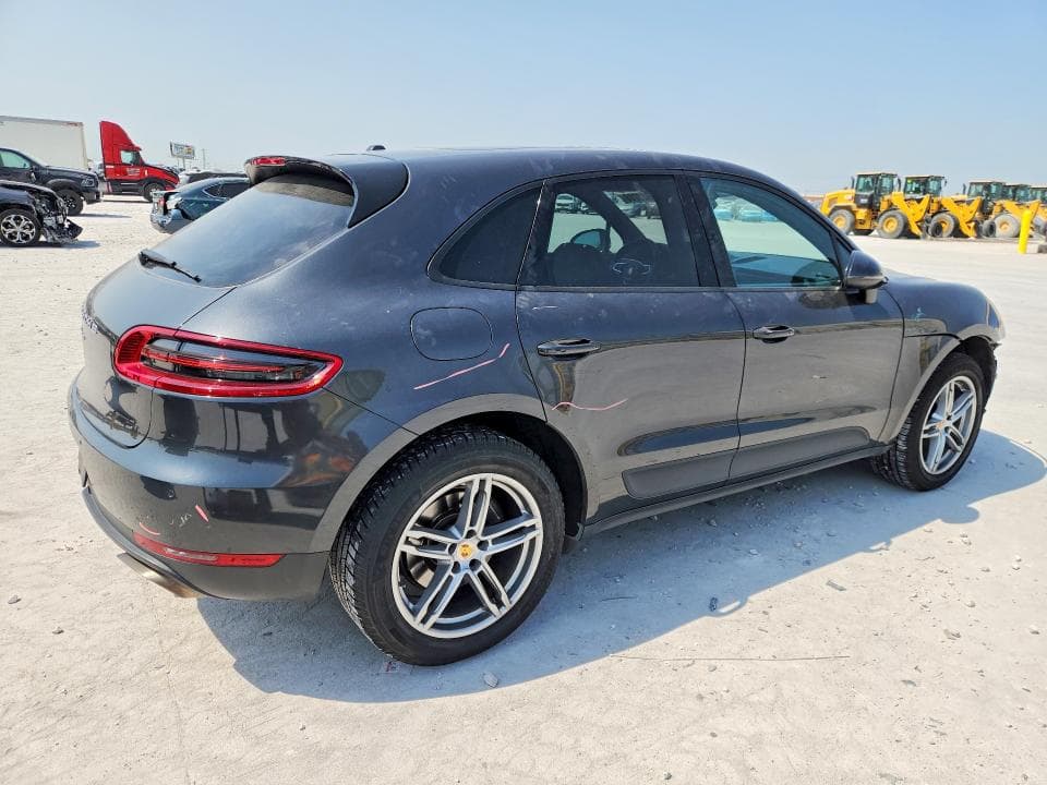 2018 PORSCHE MACAN 3