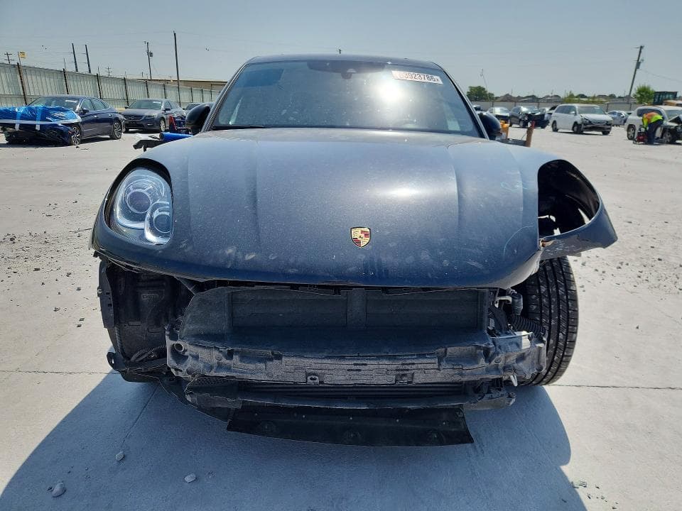 2018 PORSCHE MACAN 5