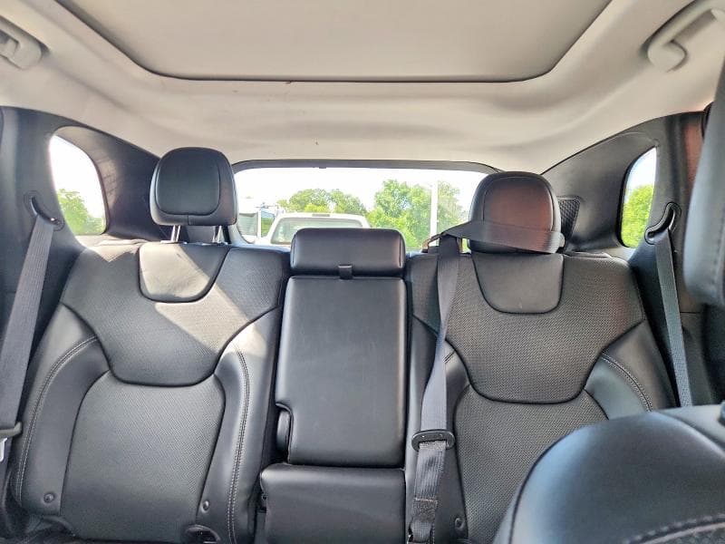 2019 JEEP CHEROKEE LIMITED 10