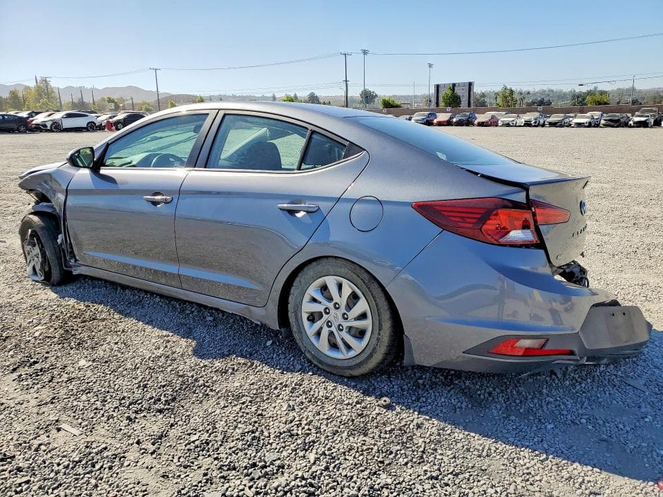 2019 HYUNDAI ELANTRA SE 2