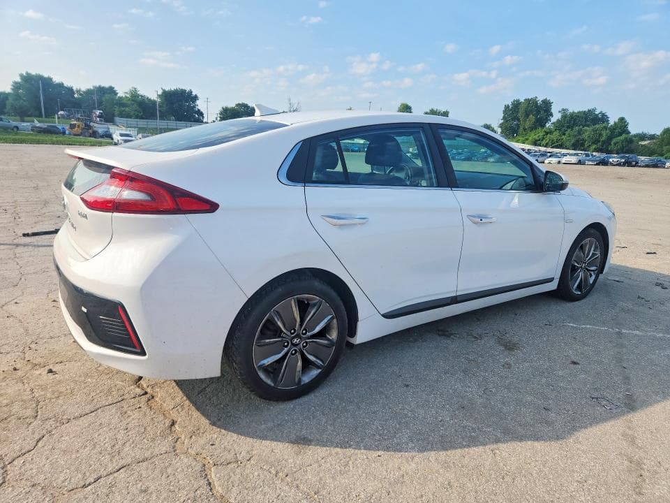 2017 HYUNDAI IONIQ LIMITED 3