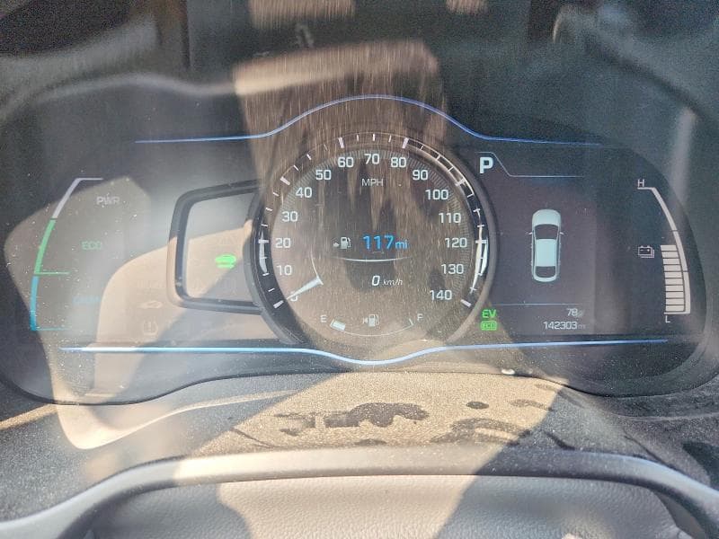 2017 HYUNDAI IONIQ LIMITED 9