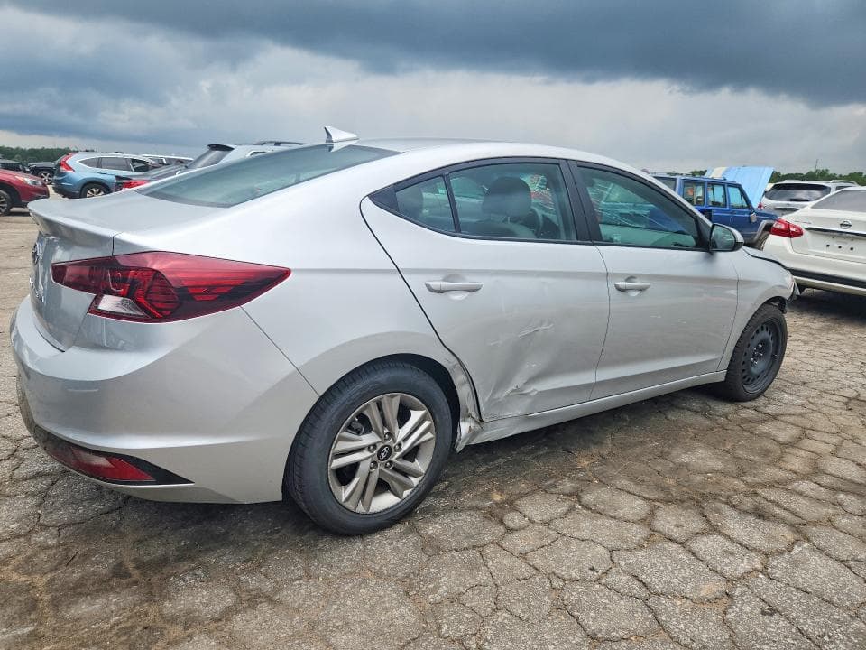 2020 HYUNDAI ELANTRA SEL 3