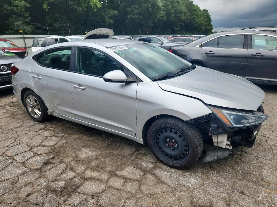 2020 HYUNDAI ELANTRA SEL 4