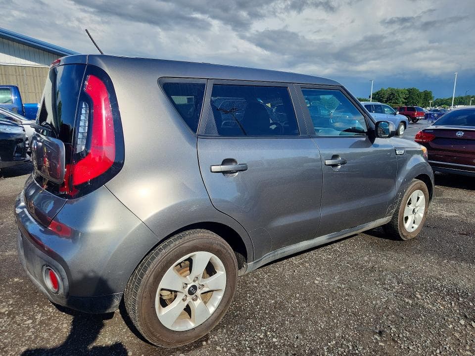 2018 KIA SOUL BASE 3