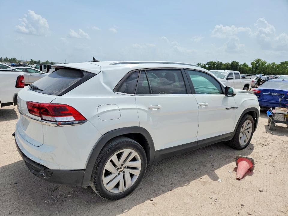 2021 VOLKSWAGEN ATLAS CROSS SPORT SE 3
