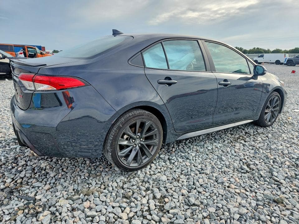 2025 TOYOTA COROLLA SE 3