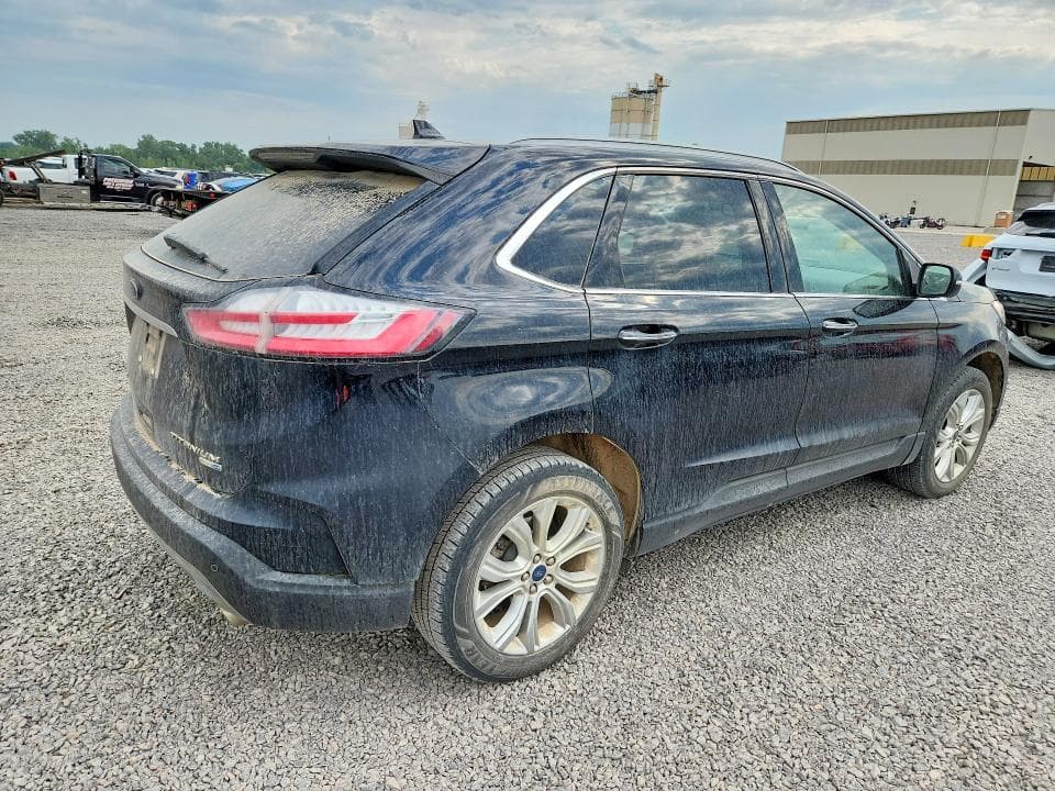 2020 FORD EDGE TITANIUM 3