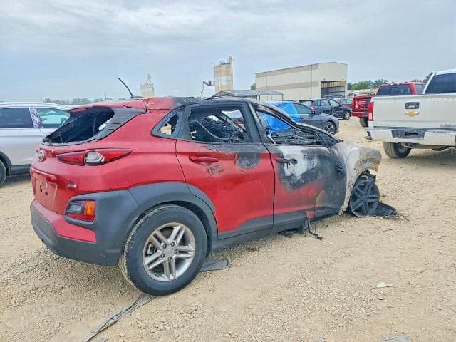 2021 HYUNDAI KONA SE 3