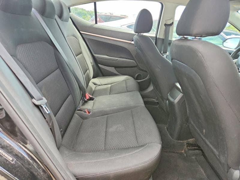 2019 HYUNDAI ELANTRA SE 10