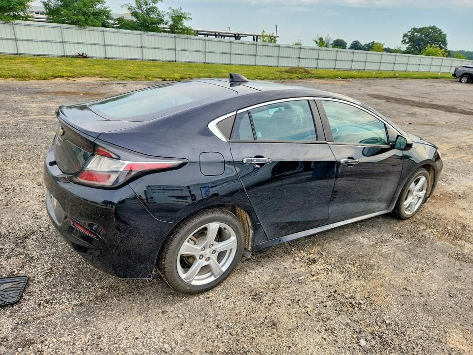 2017 CHEVROLET VOLT LT 3