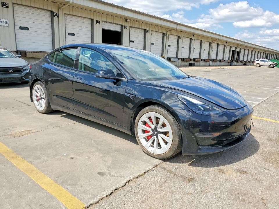 2023 TESLA MODEL 3 4