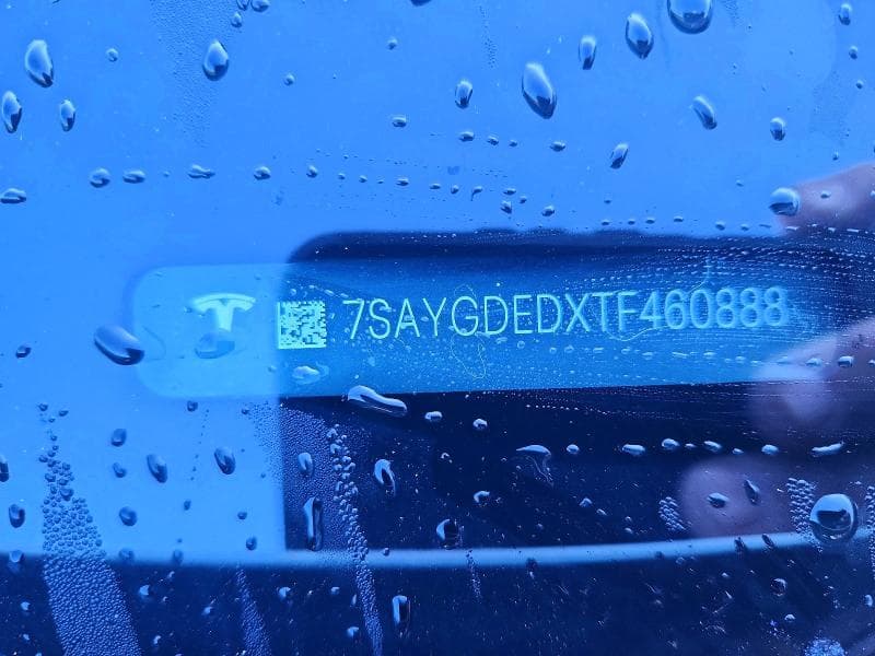 2026 TESLA MODEL Y 12