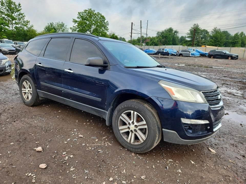2017 CHEVROLET TRAVERSE LS 4