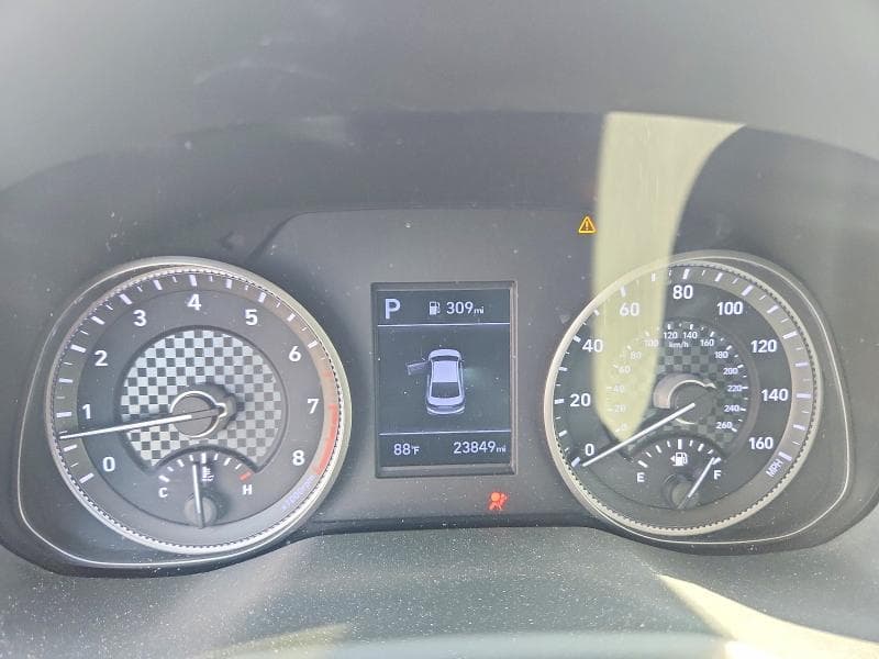 2020 HYUNDAI ELANTRA SEL 9