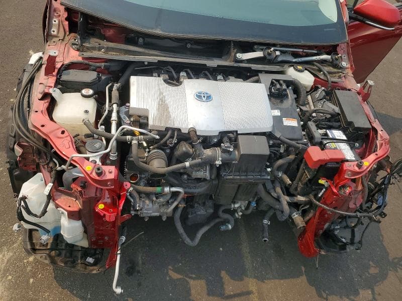 2018 TOYOTA PRIUS THREE 11