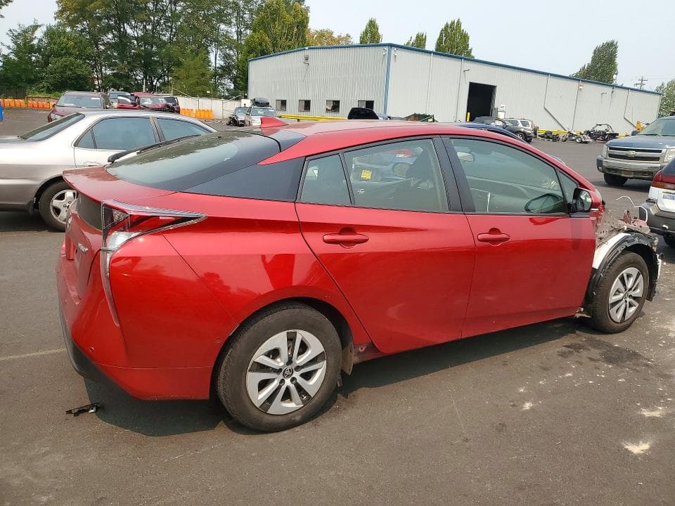 2018 TOYOTA PRIUS THREE 3