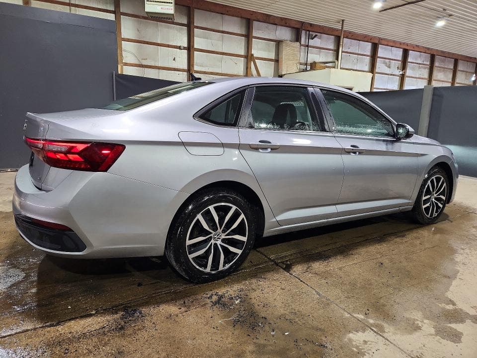 2025 VOLKSWAGEN JETTA SE 3