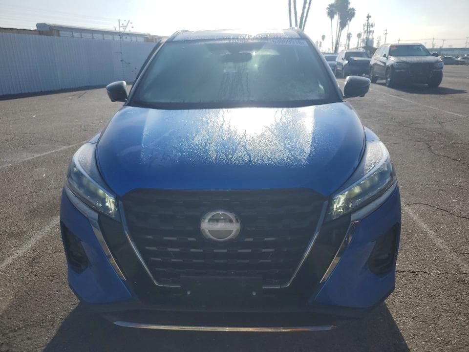 2024 NISSAN KICKS SR 5