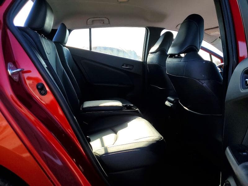 2017 TOYOTA PRIUS PRIME PREMIUM 18