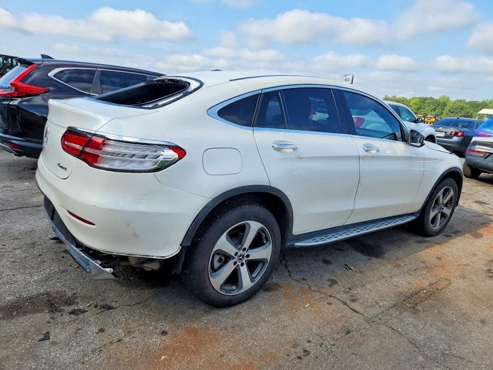 2017 MERCEDES-BENZ GLC COUPE 300 4MATIC 3