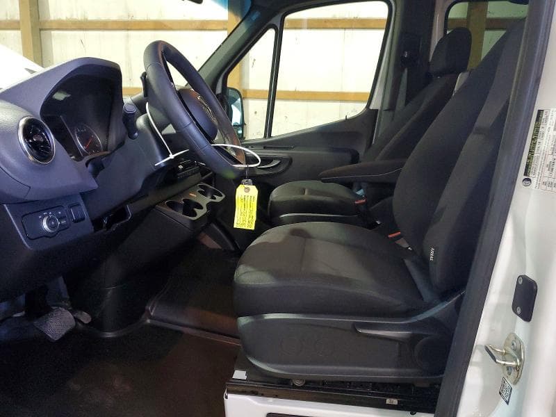 2026 MERCEDES-BENZ SPRINTER 2500 7