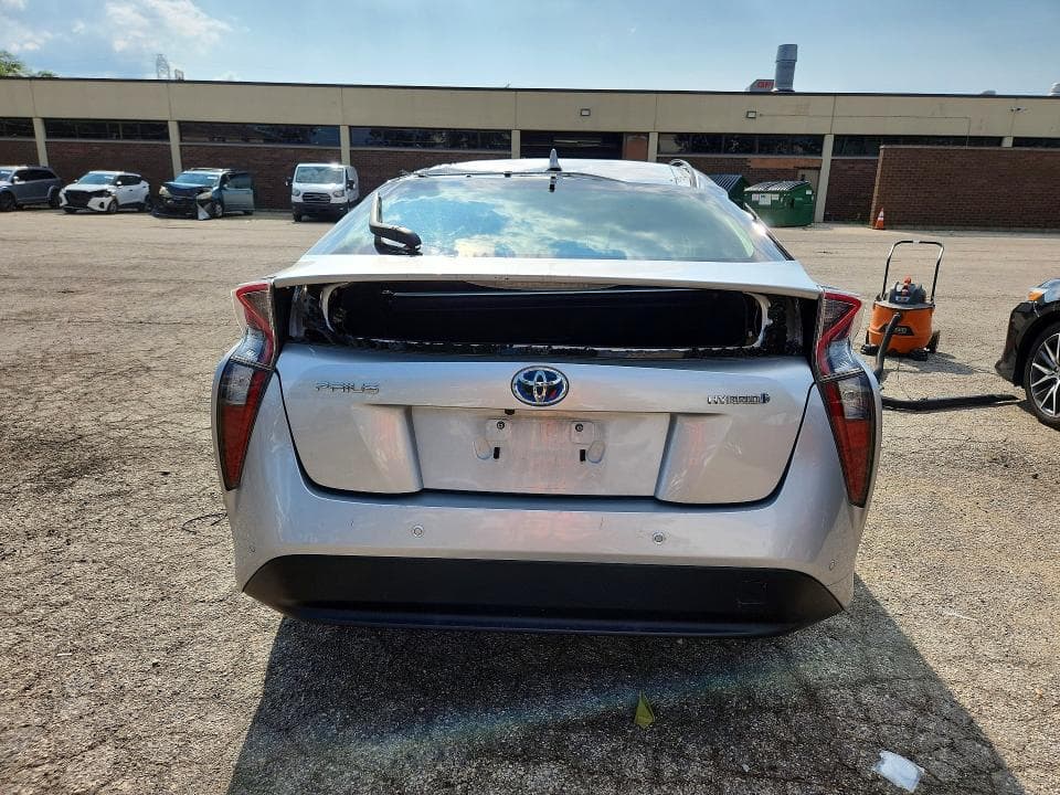 2017 TOYOTA PRIUS FOUR 6