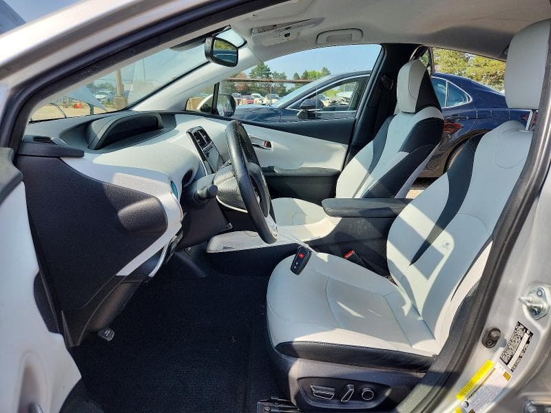 2017 TOYOTA PRIUS FOUR 7