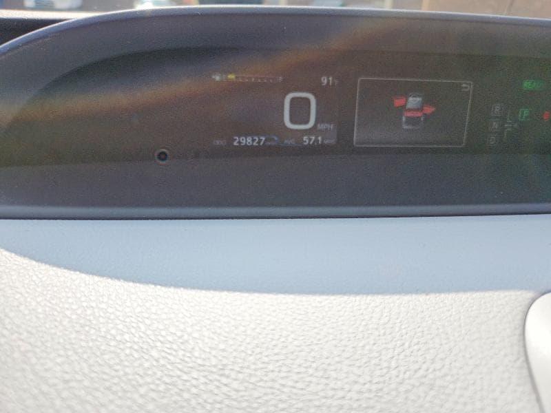 2017 TOYOTA PRIUS FOUR 9