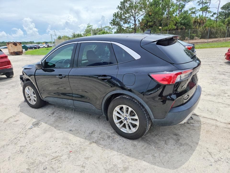 2020 FORD ESCAPE SE 2