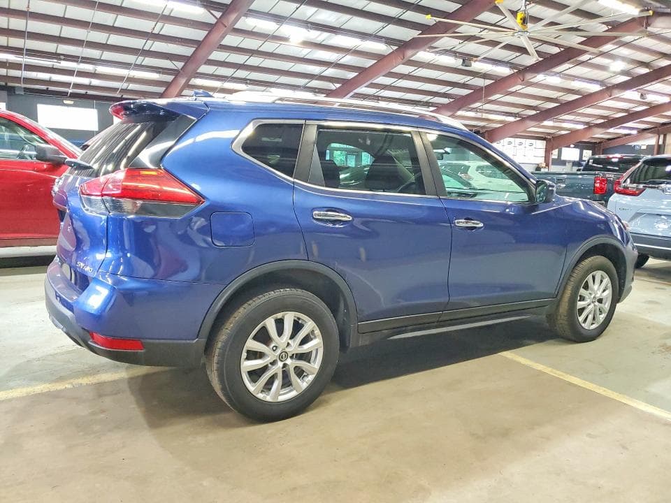 2017 NISSAN ROGUE SV 3