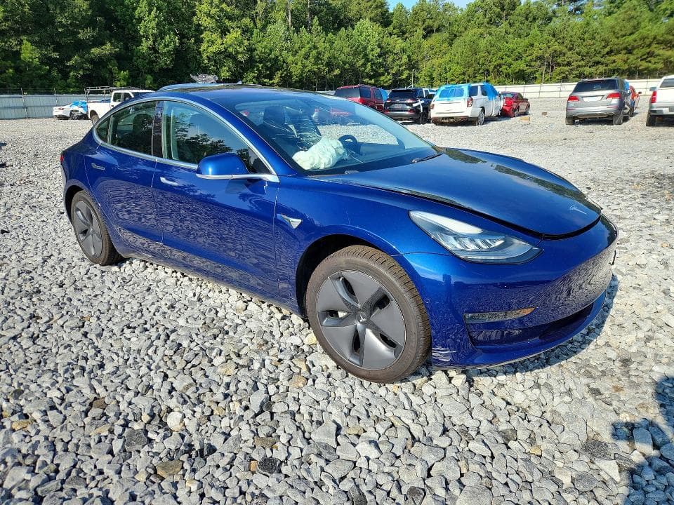 2018 TESLA MODEL 3 4