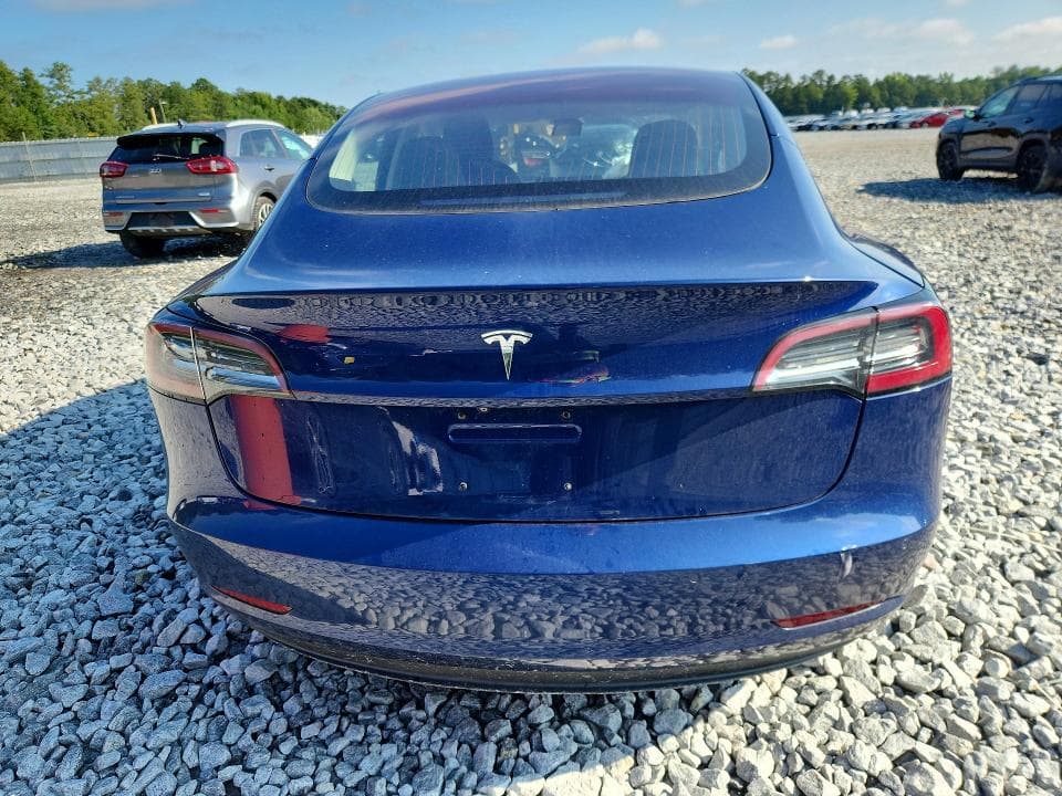 2018 TESLA MODEL 3 6