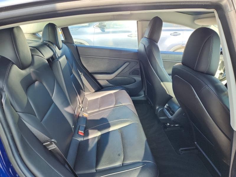 2018 TESLA MODEL 3 10
