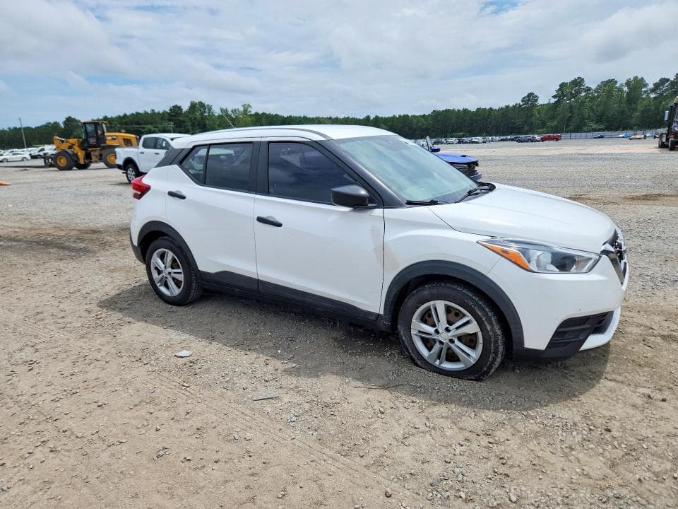 2020 NISSAN KICKS S 4