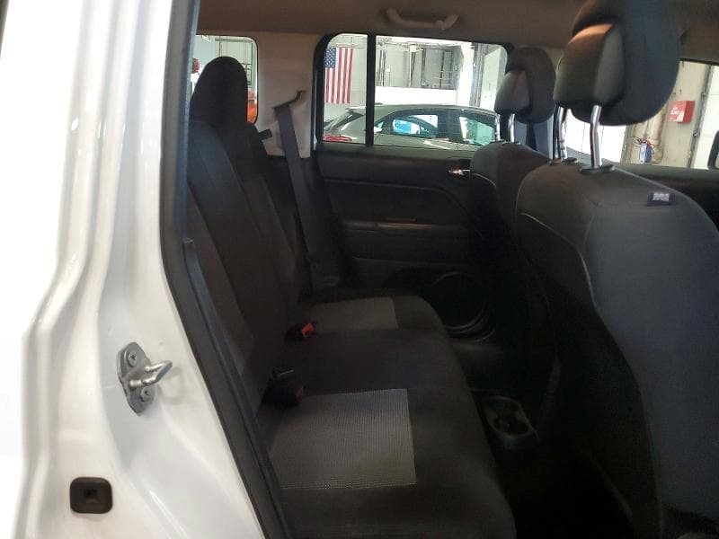 2017 JEEP PATRIOT SPORT 10