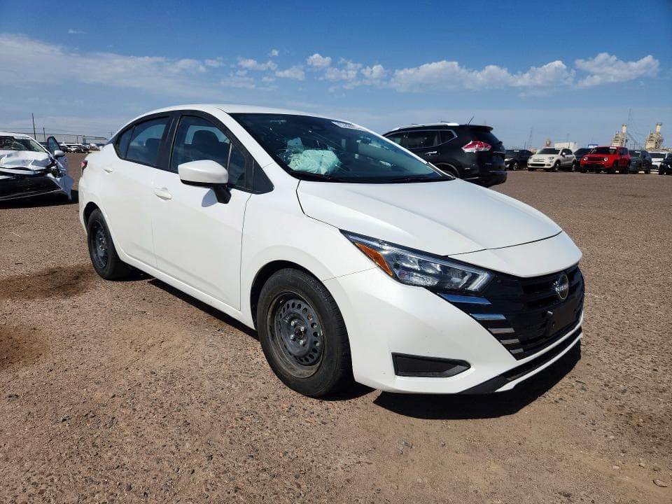 2025 NISSAN VERSA SV 4