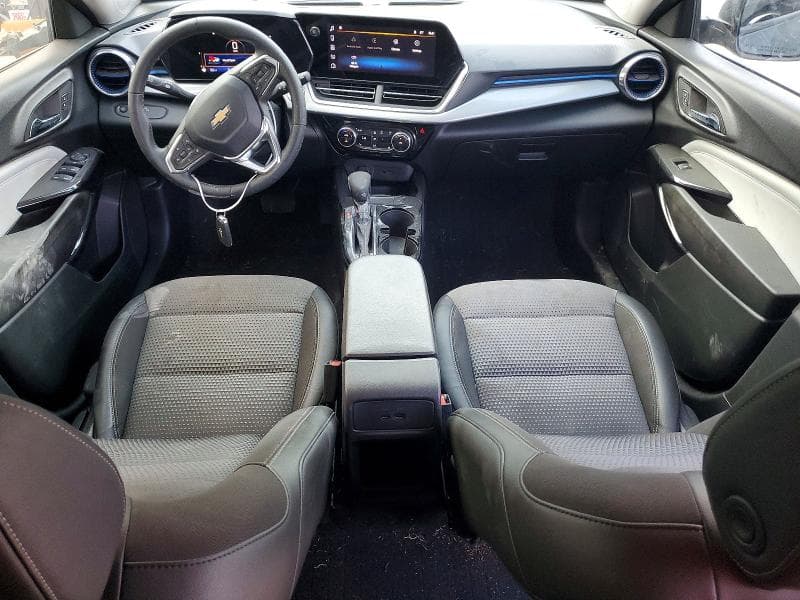 2025 CHEVROLET TRAX 1LT 8