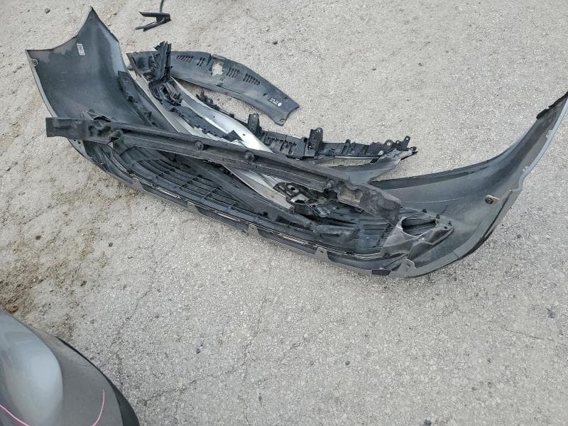 2019 TOYOTA CAMRY LE 12