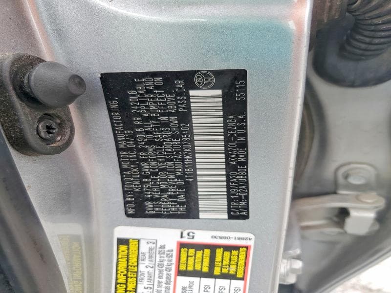 2019 TOYOTA CAMRY LE 13